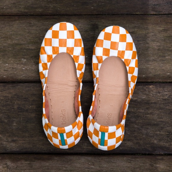 NIB Hand-Painted Custom Checkerboard Tieks Size 8 - Picture 5 of 8